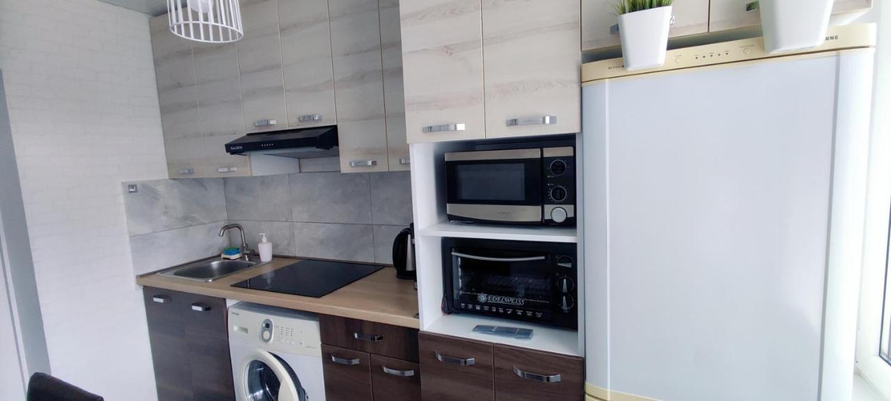 Large Apartment Near The Airport And City Center Chisinau Exterior photo