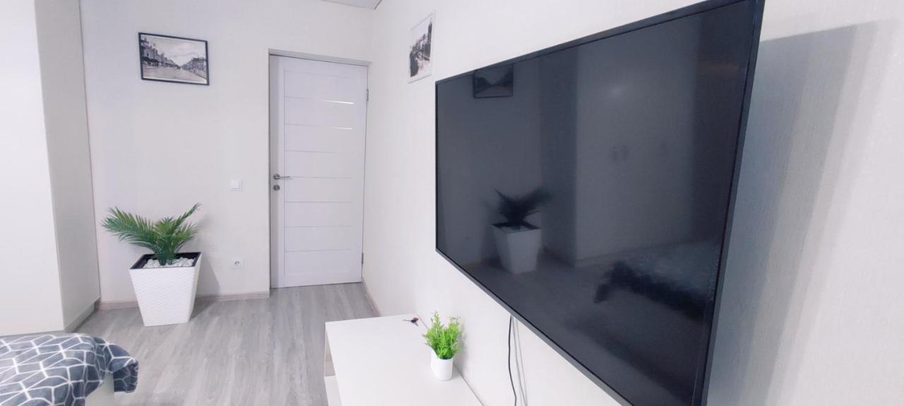 Large Apartment Near The Airport And City Center Chisinau Exterior photo