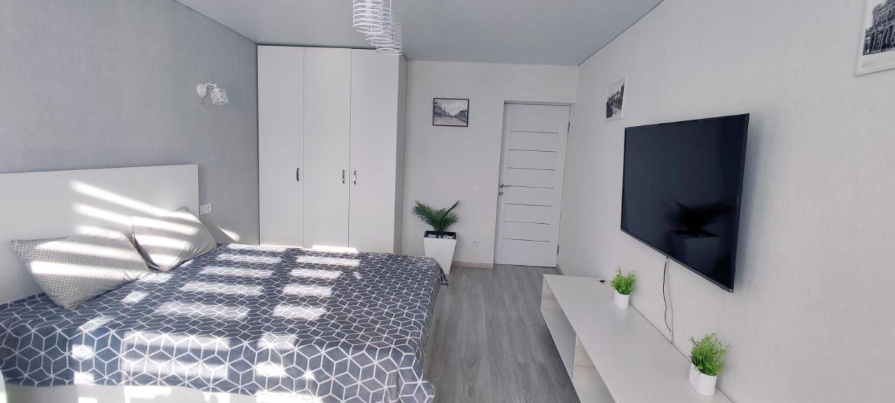 Large Apartment Near The Airport And City Center Chisinau Exterior photo